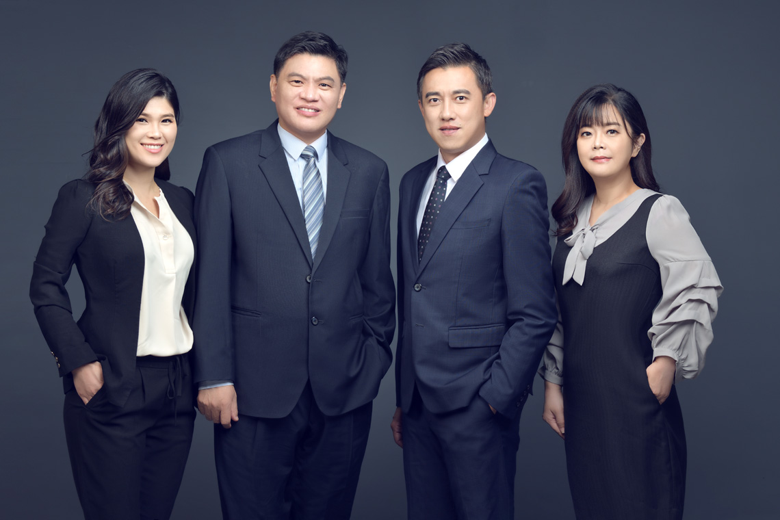 「尖端的專業智慧、熱忱的貼心服務。」